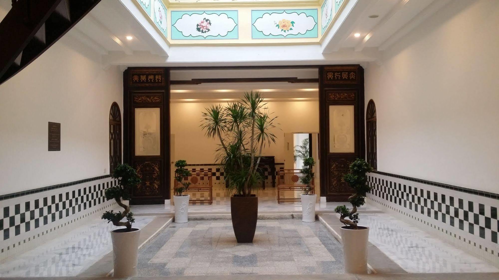 ホテル ヘーレン パーム スイーツ Malacca エクステリア 写真
